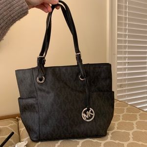 Michael Kors tote